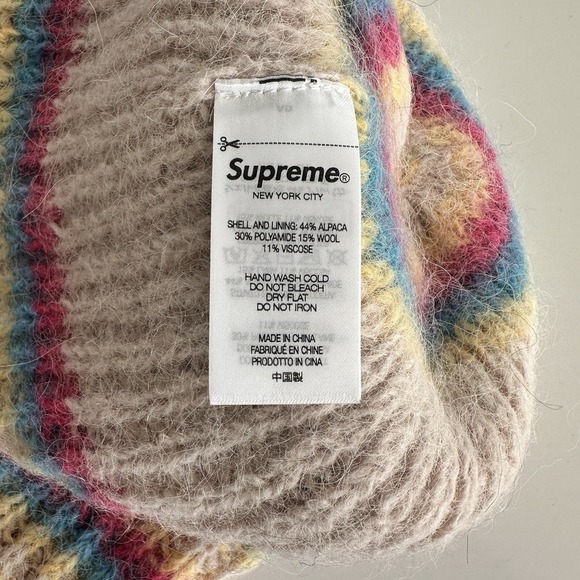 Supreme Beanie White Loose Stripe FW23 Alpaca Wool Knit Streetwear Skater Hype - Picture 3 of 5